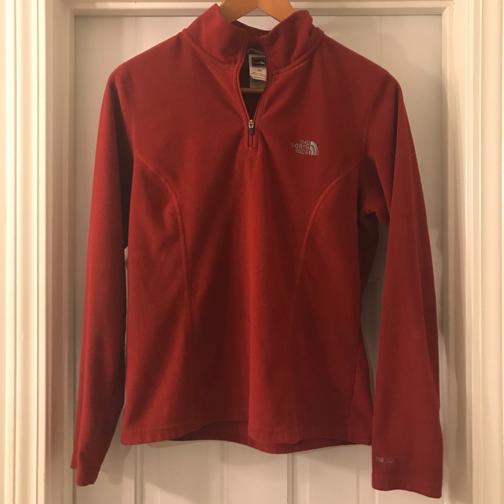 Women’s North Face Pullover